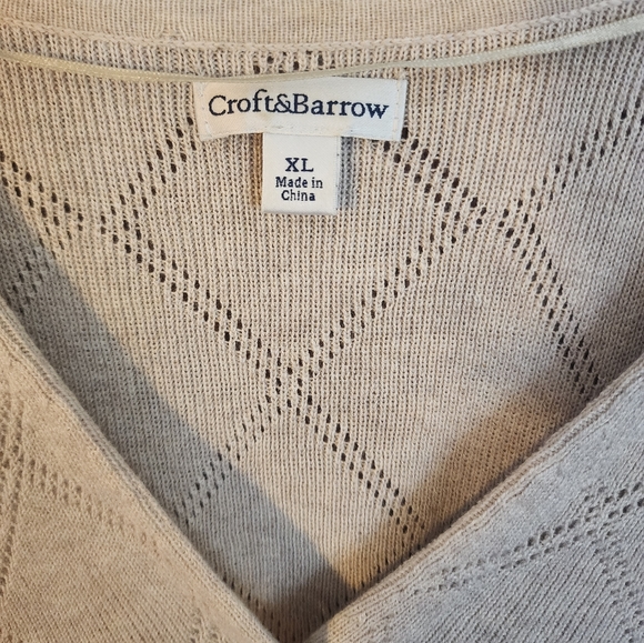 Croft & Barrow womens sweater top - Picture 3 of 4